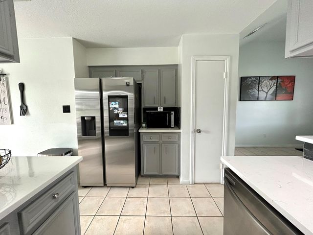 249 Corkwood, Lake Jackson, TX 77566