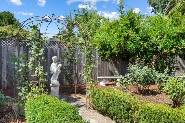 5119 E Foppiano Ln, Stockton, CA 95212