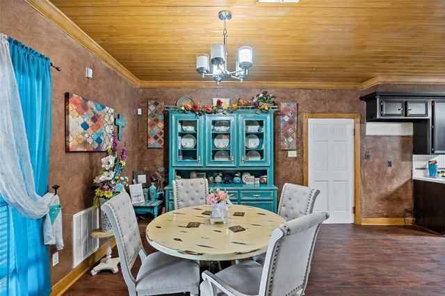 1314 N Tammye Lane, Madisonville, TX 77864