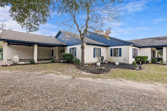 1314 N Tammye Lane, Madisonville, TX 77864