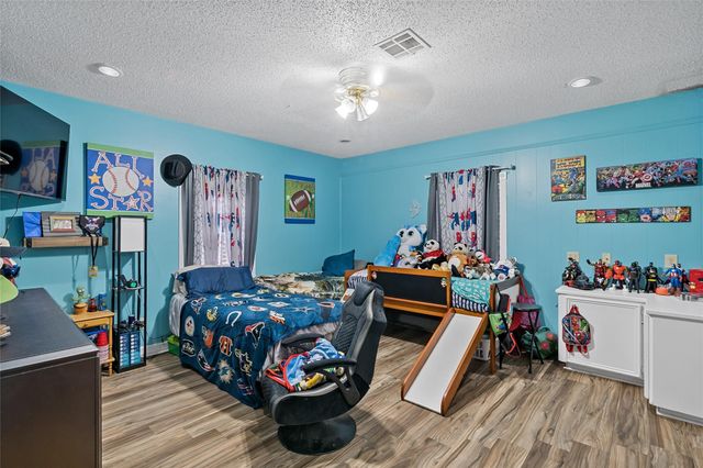 1314 N Tammye Lane, Madisonville, TX 77864