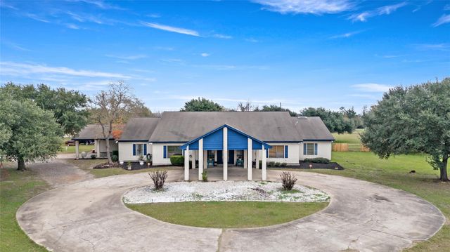 1314 N Tammye Lane, Madisonville, TX 77864