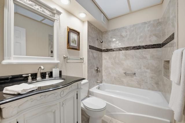 17859 Avenida Alozdra, Rancho Bernardo (san Diego), CA 92128