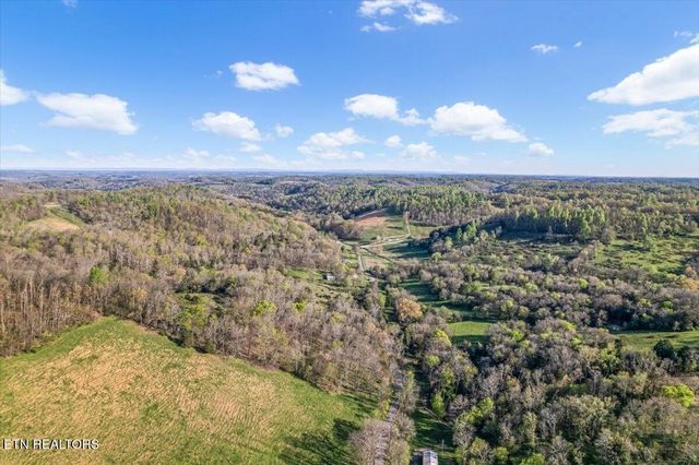 1624 Bartlett Hollow Rd, Petersburg, TN 37144