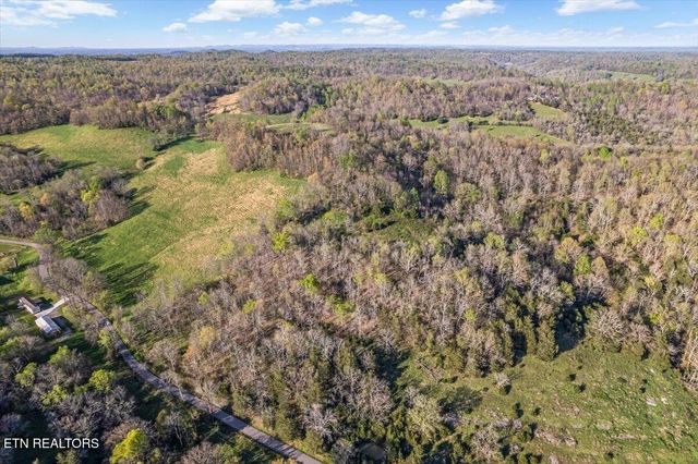 1624 Bartlett Hollow Rd, Petersburg, TN 37144