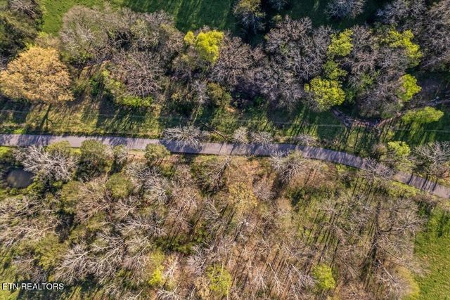 1624 Bartlett Hollow Rd, Petersburg, TN 37144