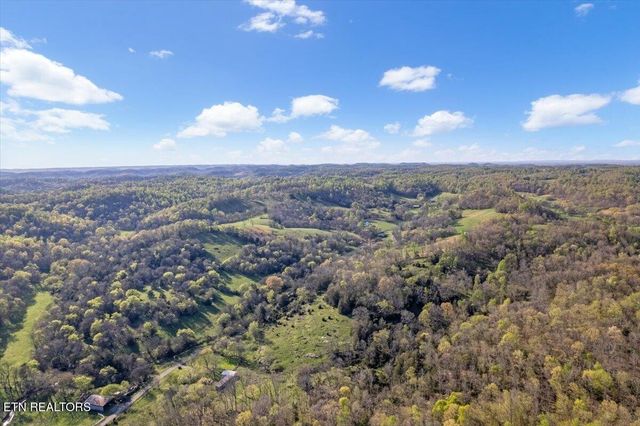 1624 Bartlett Hollow Rd, Petersburg, TN 37144