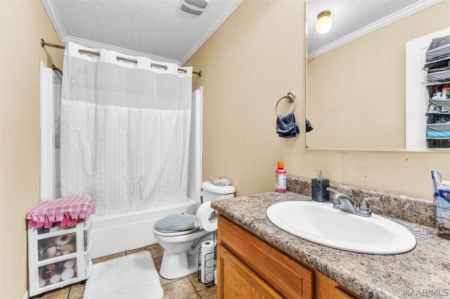 15 Spring Valley Road, Valley Grande, AL 36701