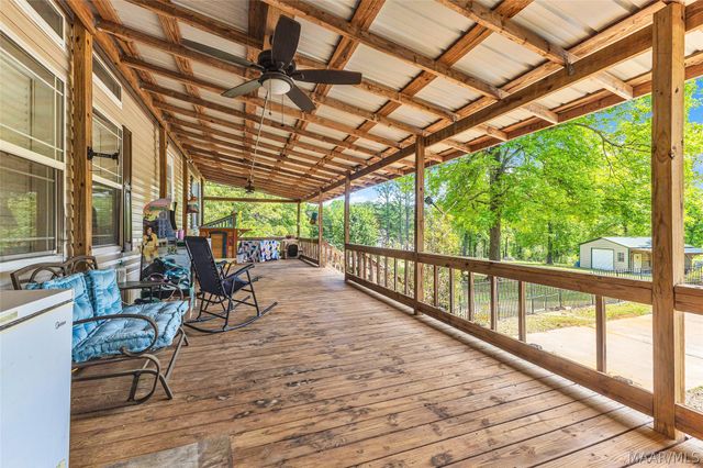 15 Spring Valley Road, Valley Grande, AL 36701