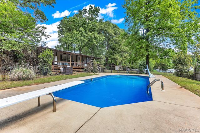 15 Spring Valley Road, Valley Grande, AL 36701