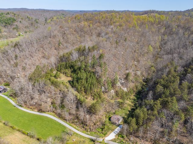 421 Stinson Branch Road, West Liberty, KY 41472