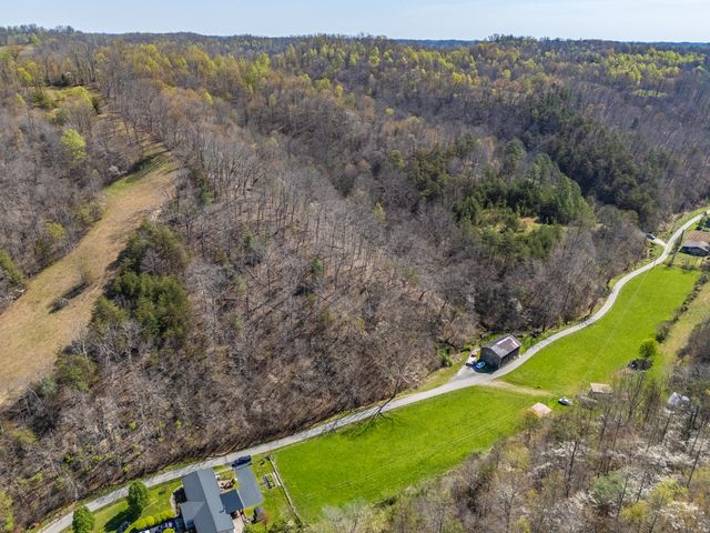 421 Stinson Branch Road, West Liberty, KY 41472