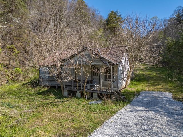 421 Stinson Branch Road, West Liberty, KY 41472