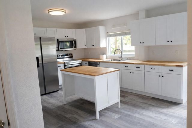 445 S STATE ROAD 415, Osteen, FL 32764