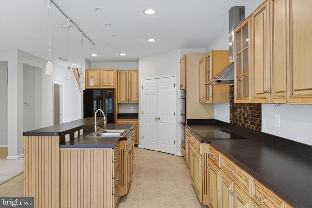 2910 MERCHANT CT, Waldorf, MD 20603