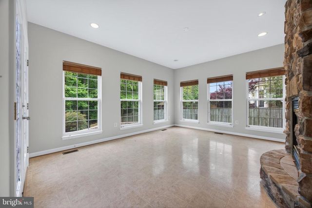 2910 MERCHANT CT, Waldorf, MD 20603