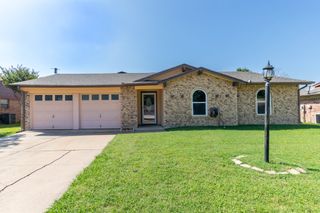 4501 Mink Drive, Haltom City, TX 76117