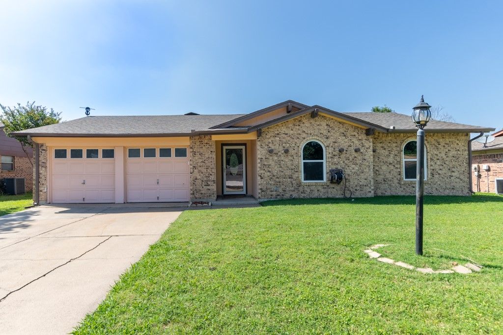 4501 Mink Drive, Haltom City, TX 76117