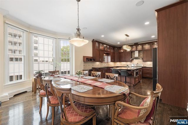 1602 Center Avenue B, Fort Lee, NJ 07024