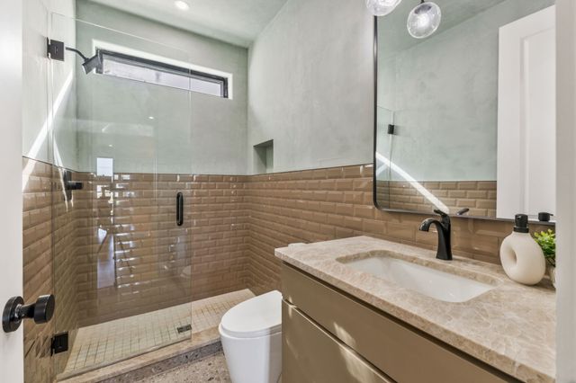 106 Grizzard Ave Apt 1, Nashville, TN 37207
