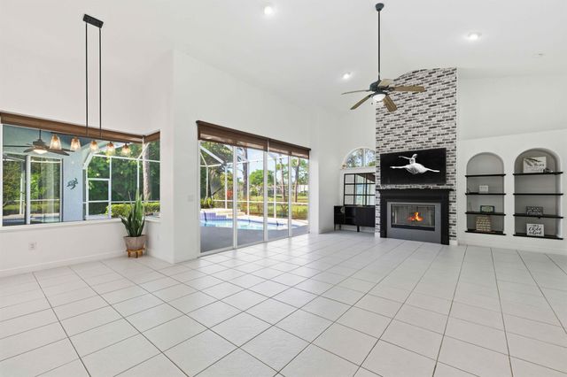 1043 SW Pigeon Plum Way, Palm City, FL 34990