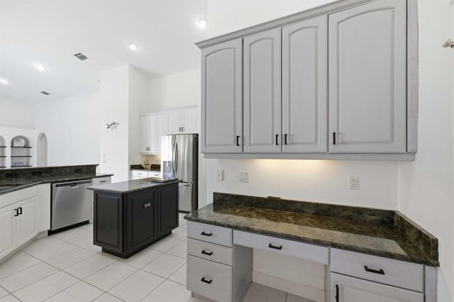 1043 SW Pigeon Plum Way, Palm City, FL 34990