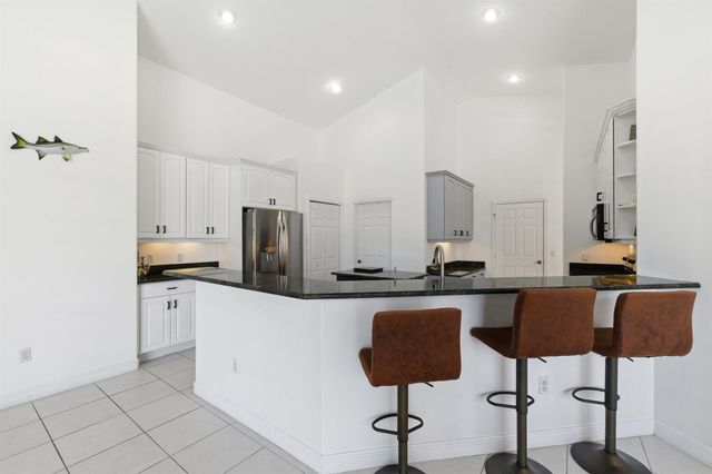 1043 SW Pigeon Plum Way, Palm City, FL 34990