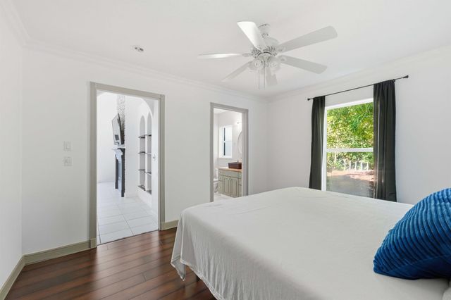 1043 SW Pigeon Plum Way, Palm City, FL 34990