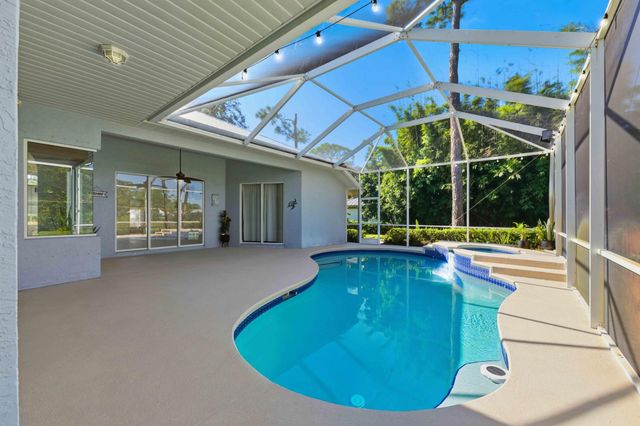 1043 SW Pigeon Plum Way, Palm City, FL 34990