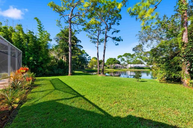 1043 SW Pigeon Plum Way, Palm City, FL 34990