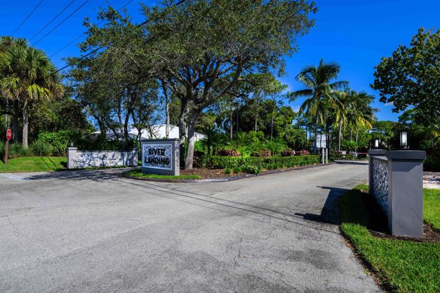 1043 SW Pigeon Plum Way, Palm City, FL 34990