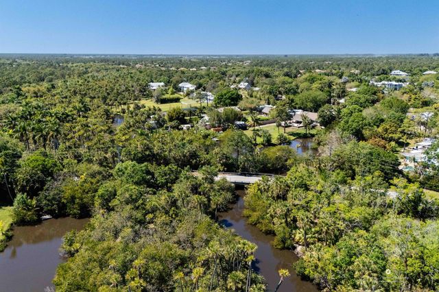 1043 SW Pigeon Plum Way, Palm City, FL 34990