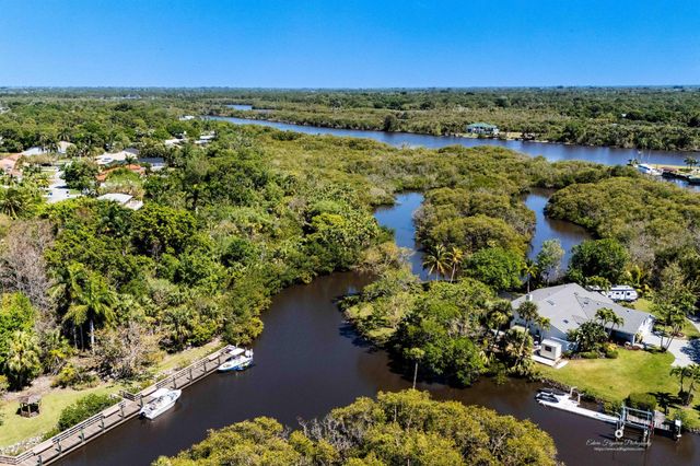 1043 SW Pigeon Plum Way, Palm City, FL 34990