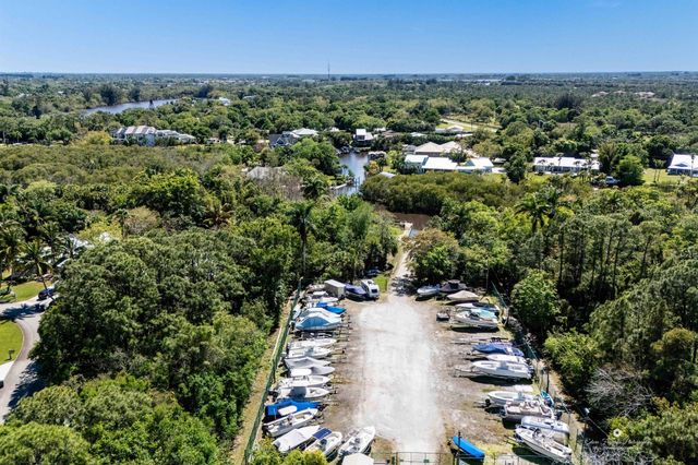 1043 SW Pigeon Plum Way, Palm City, FL 34990