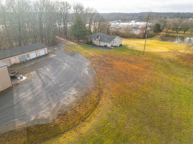 232 Raymond Hirsch Pkwy, White House, TN 37188