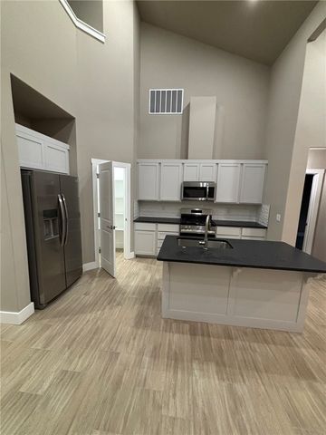 470 Azurite Road, Centerton, AR 72719