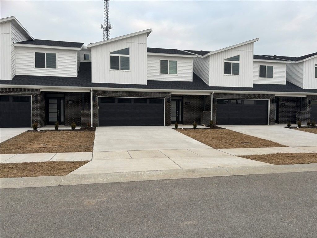 470 Azurite Road, Centerton, AR 72719