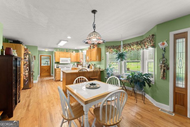 1494 The Orchard Road, Clarkesville, GA 30523