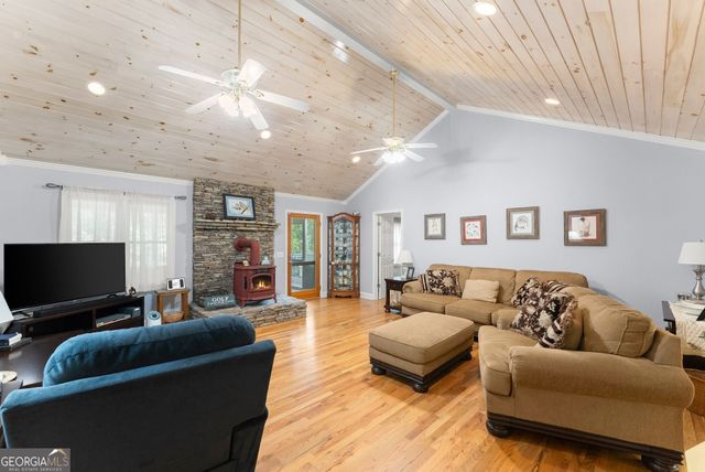1494 The Orchard Road, Clarkesville, GA 30523
