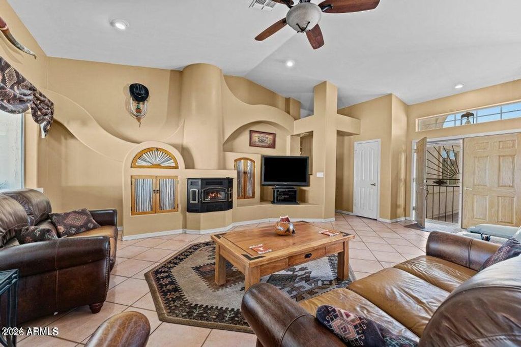 10 W Paloma Solita Lane, Wickenburg, AZ 85390 — photo 2