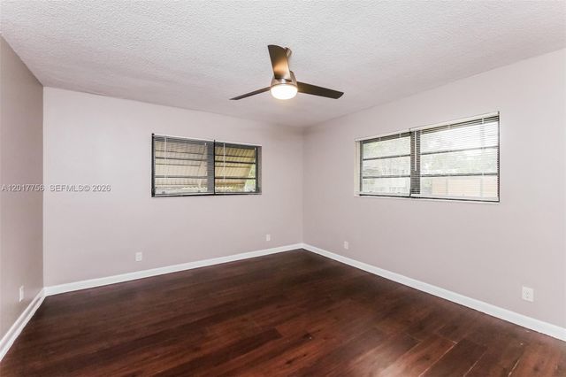 830 E Evanston Cir, Fort Lauderdale, FL 33312