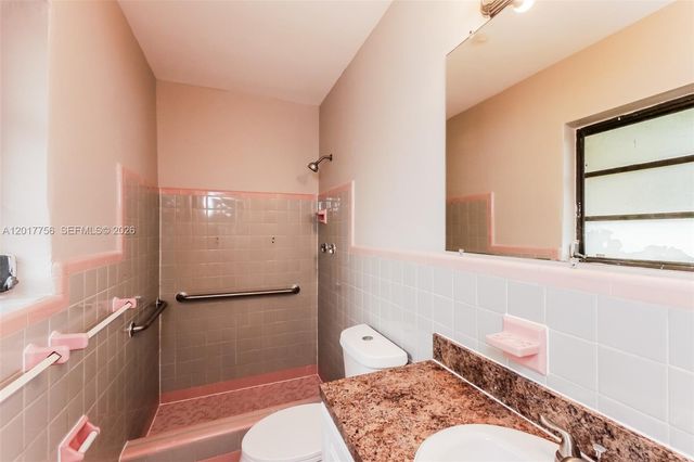 830 E Evanston Cir, Fort Lauderdale, FL 33312