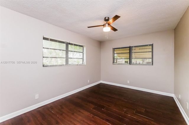 830 E Evanston Cir, Fort Lauderdale, FL 33312