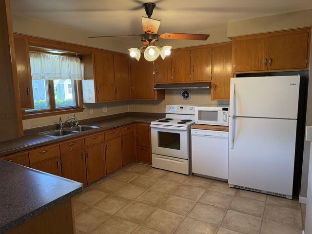 620 REED STREET, Neenah, WI 54956