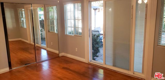 7544 Flight Avenue, Los Angeles, CA 90045