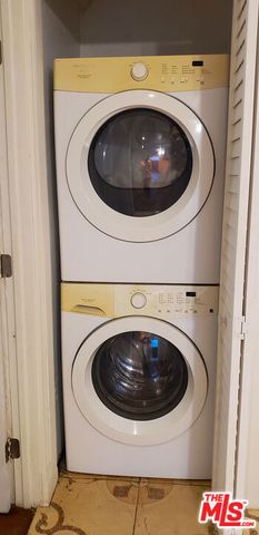 7544 Flight Avenue, Los Angeles, CA 90045