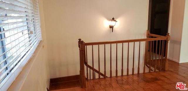 7544 Flight Avenue, Los Angeles, CA 90045