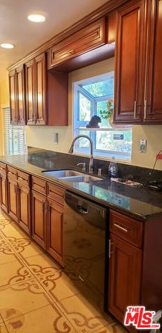 7544 Flight Avenue, Los Angeles, CA 90045