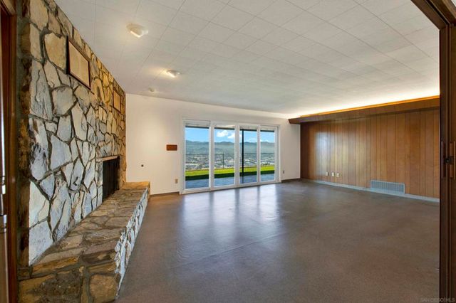 1479 Hacienda Dr., El Cajon, CA 92020