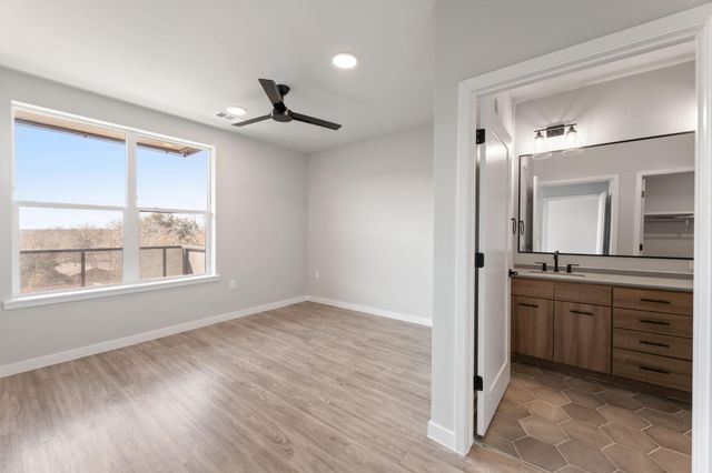 4510 Terry-O LN 302, Austin, TX 78745